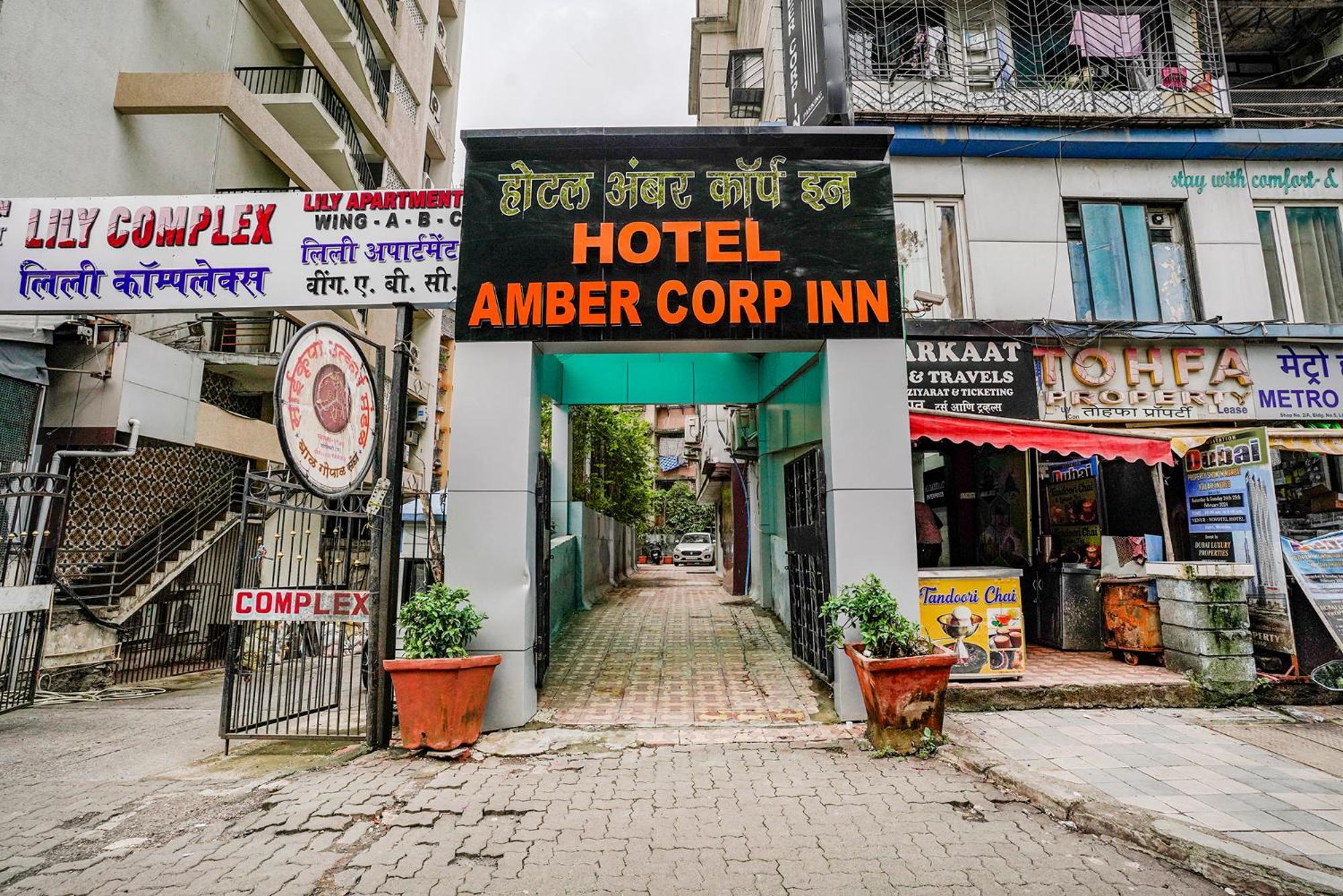 Fabexpress Amber Corp Inn - Nr Nesco Exhibition Center Mumbai Bagian luar foto