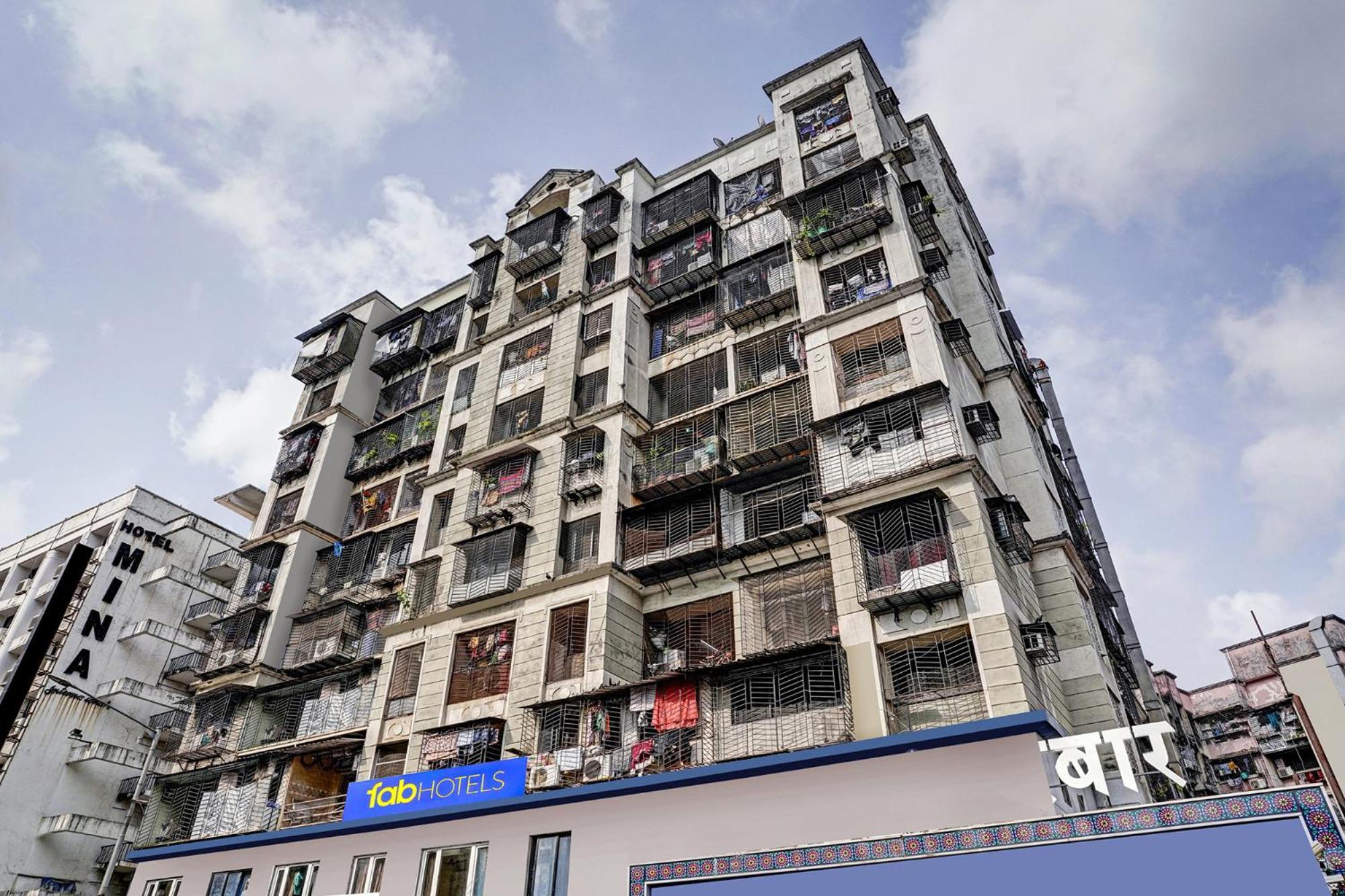 Fabexpress Amber Corp Inn - Nr Nesco Exhibition Center Mumbai Bagian luar foto